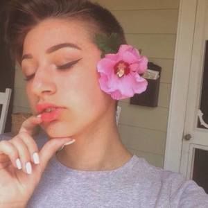 Meet your Posher, Riley